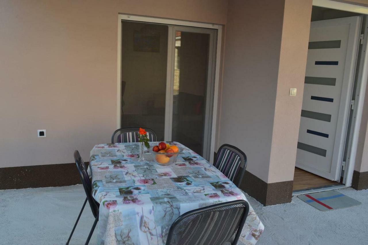 Fourm Appartement Bibinje Buitenkant foto