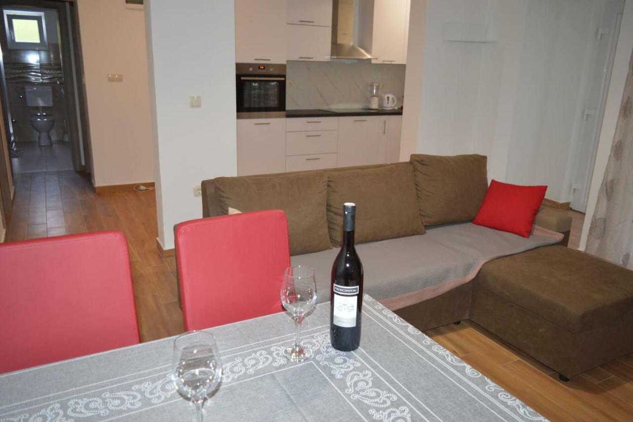 Fourm Appartement Bibinje Buitenkant foto