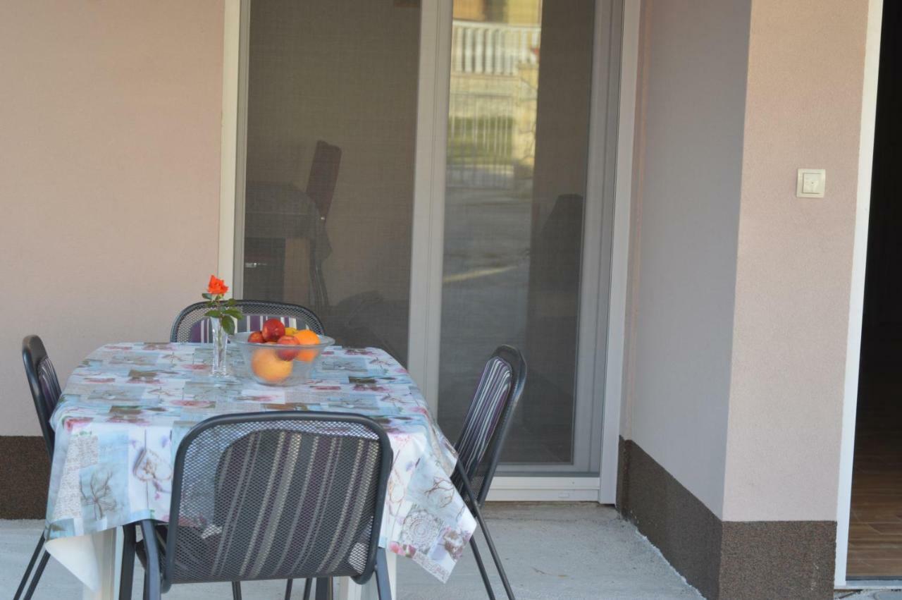 Fourm Appartement Bibinje Buitenkant foto